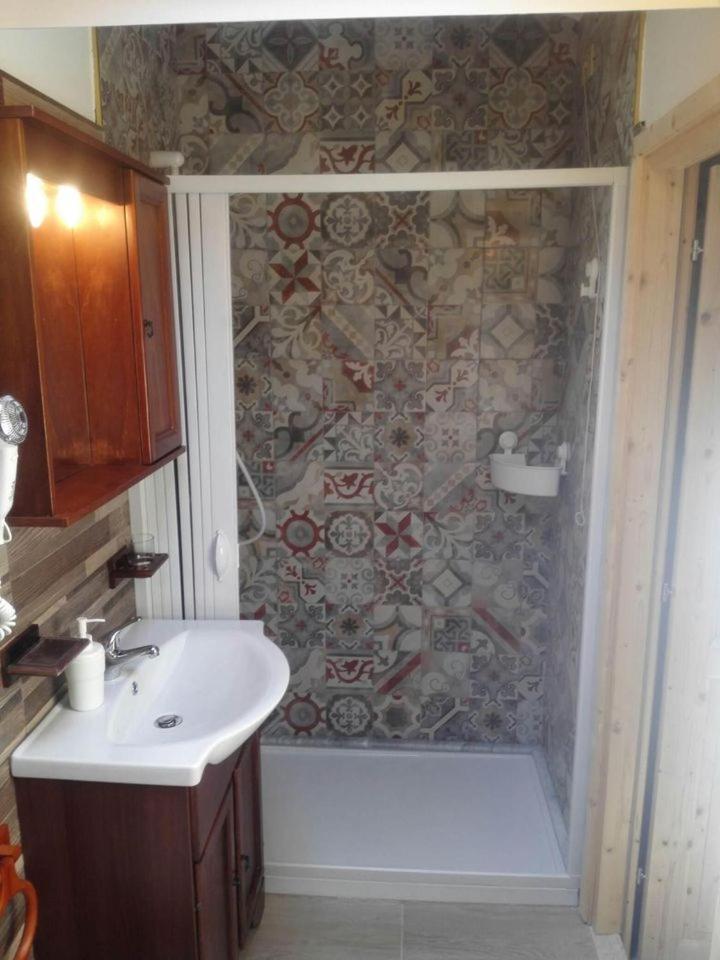 Villa Marysa Studio Apartment Giardini Naxos Exterior photo